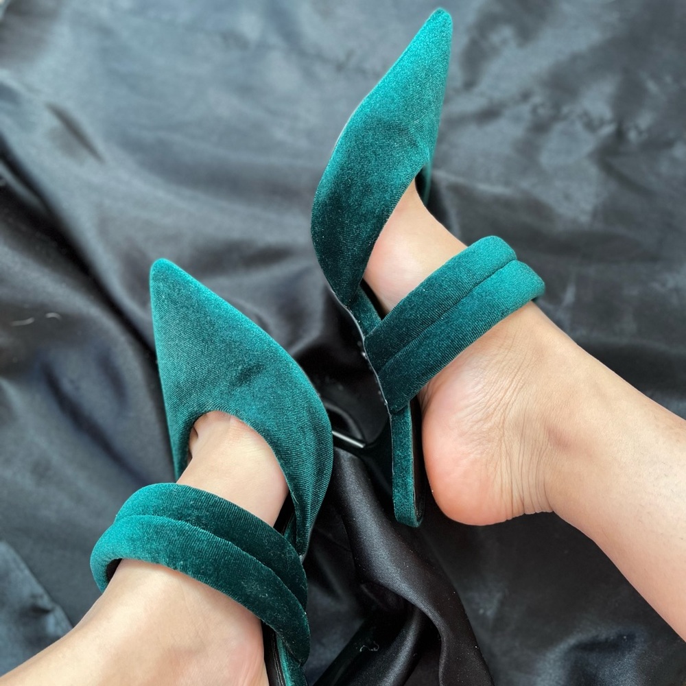 forest green velvet stiletto heels